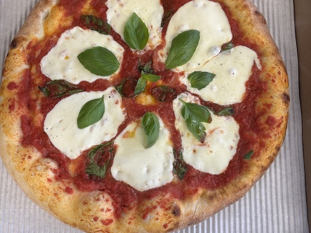 On A Lark Pizza Co.