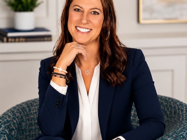 Jennifer Chicano "Your Loan Chic" - Mortgage Broker